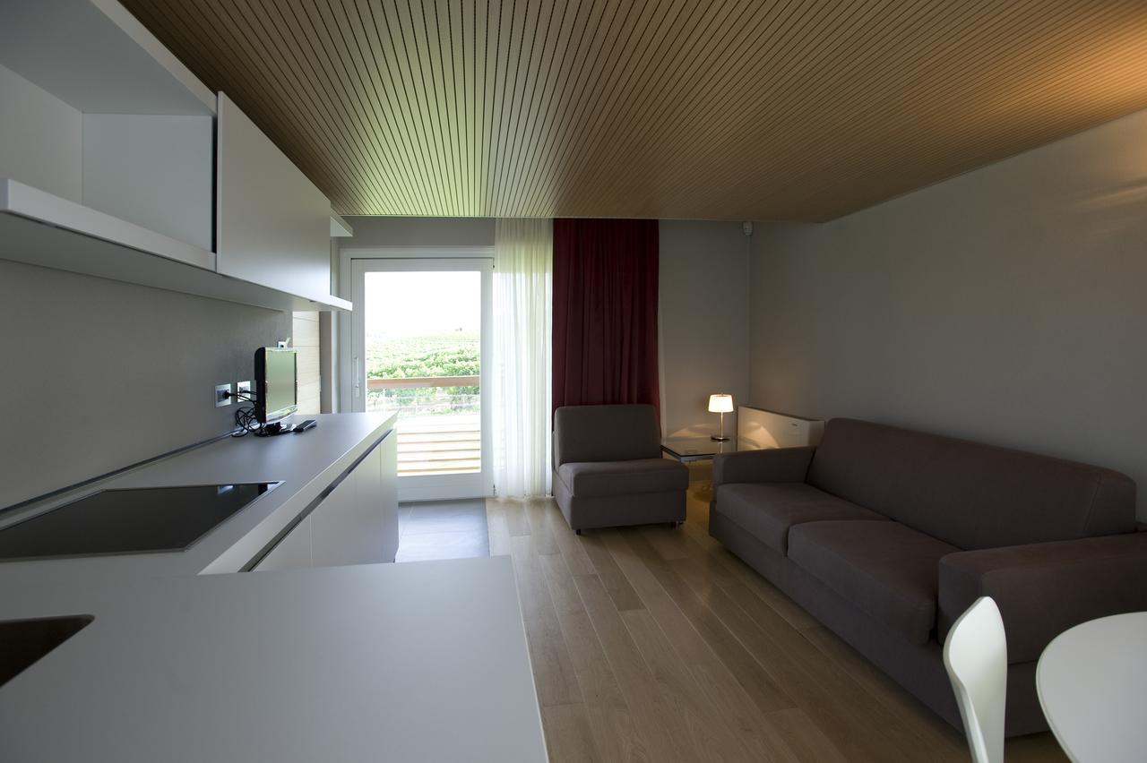 Casa Nelle Vigne Apartment Castiglione Tinella Exterior photo